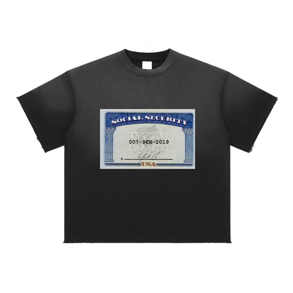 "SCAMMERS JUST WANT."  T-Shirt