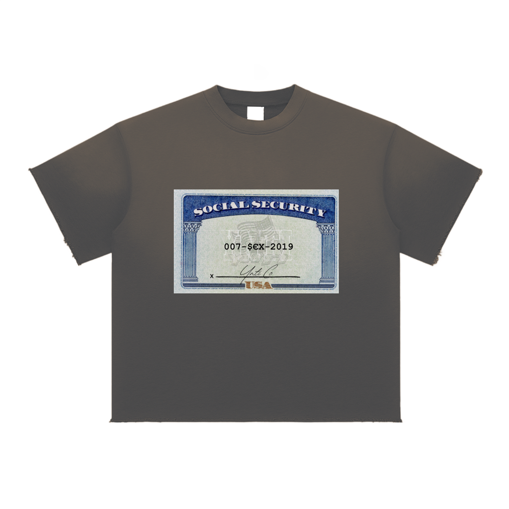 "SCAMMERS JUST WANT."  T-Shirt